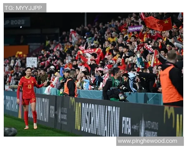 2018年世界杯中国队与英格兰队激烈对决回顾与分析