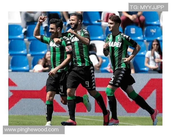 圣塔菲与阿利安萨的精彩对决分析及赛季前景展望